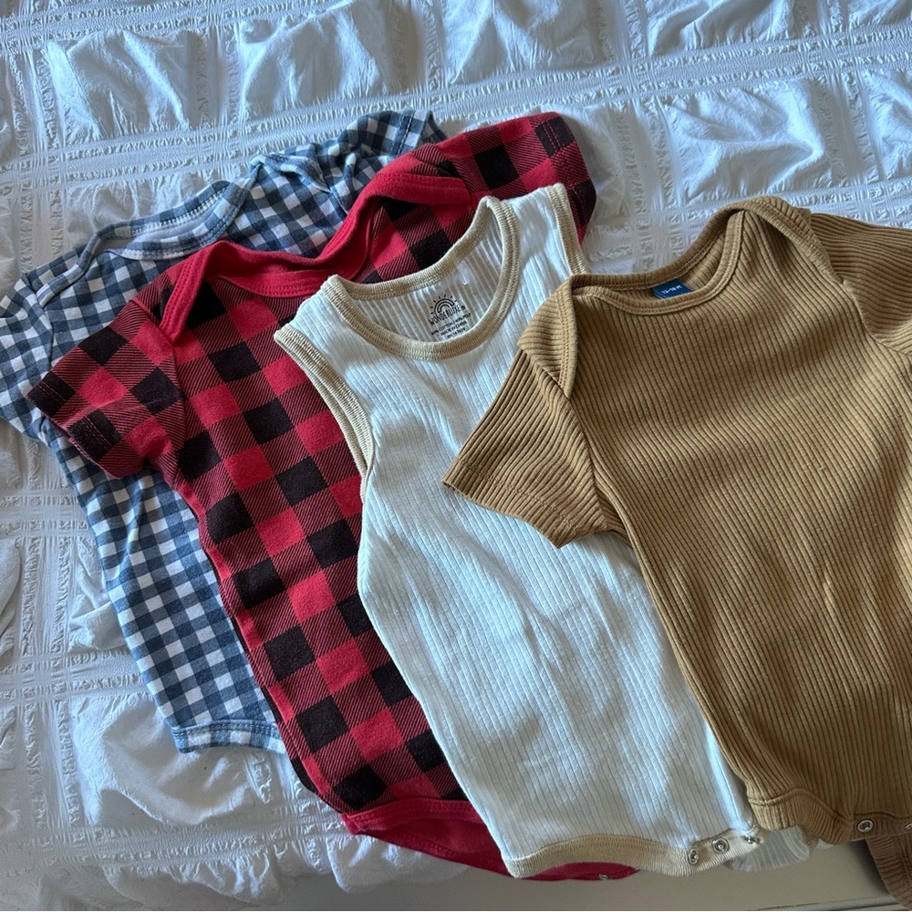 Set of 4 Baby Onesies